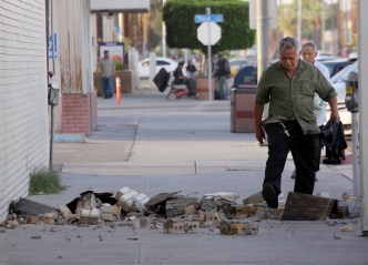 Quake-Hit Town Weighs Safety Against Economy  