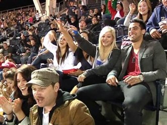 Vavi Crowd at Petco: Raw Video