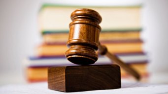 Amador Leads in Judicial Race