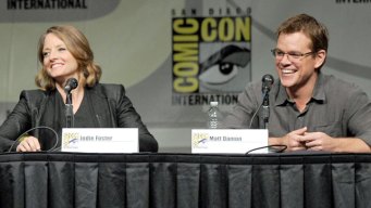 'Elysium' Stars Foster, Damon Enjoy Comic-Con