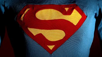 Superman, Batman Team Up for New Comic Series