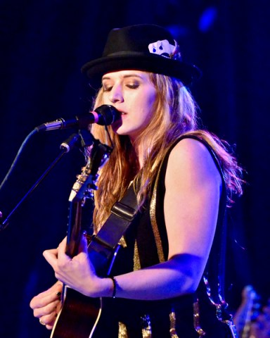 ZZ Ward @ Belly Up