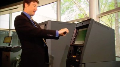 Smartphone App Lets You Wirelessly Withdraw ATM Cash