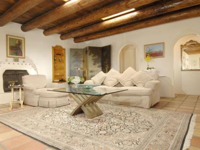 A Unique Adobe Abode in Santa Fe