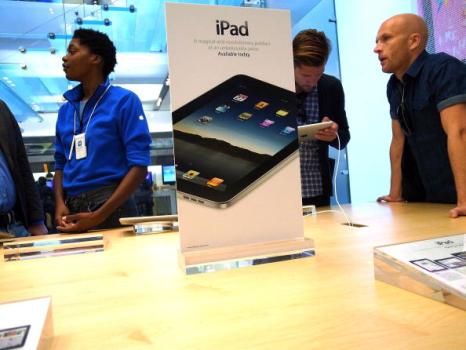 iPad 2 Case Enough to Cause Apple Frenzy