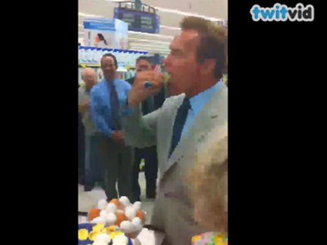 Snack by SchwarzenEGGer