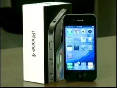 Apple Preparing to Take on Facebook?