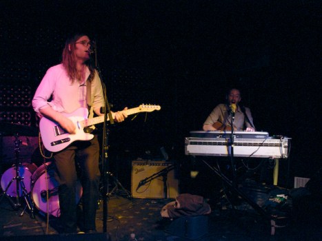 Fruit Bats Flock to the Casbah