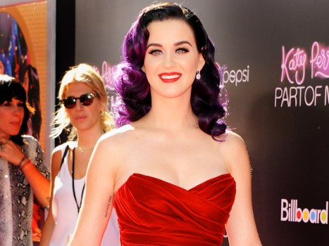 Katy Perry Sells at a Loss in New York