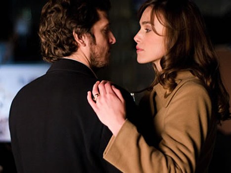 Sam Worthington, Keira Knightley Ponder Infidelity in "Last Night" Trailer