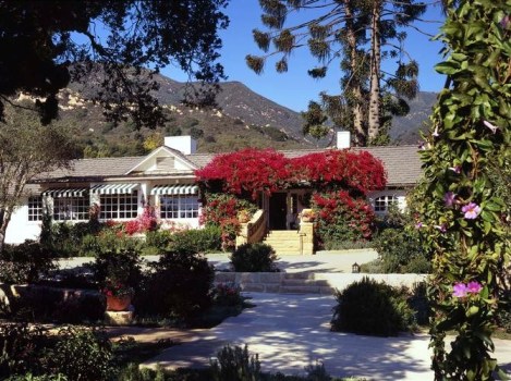 Finicky Traveler Hearts San Ysidro