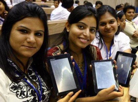 Android-Powered Aakash Tablet Becomes World's Cheapest