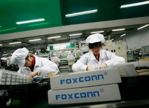 300 Foxconn Employees Threatened Suicide