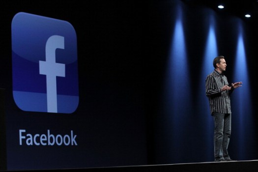 Facebook Enables Comment Editing