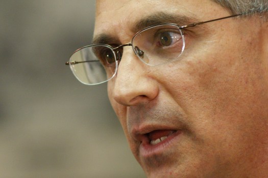 Poizner Says He'll Spend the Cash to Finish the Job