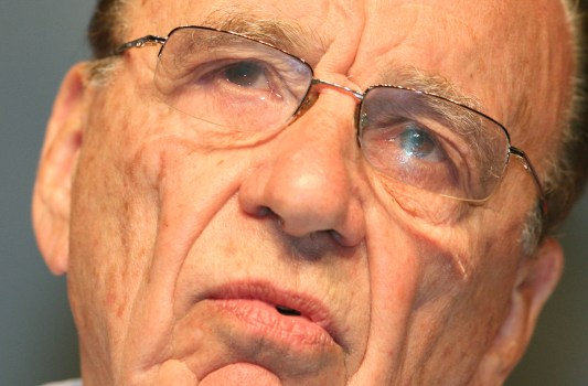 Rupe's 'Daily' Delayed; Apple Holds Off for 'Weeks'