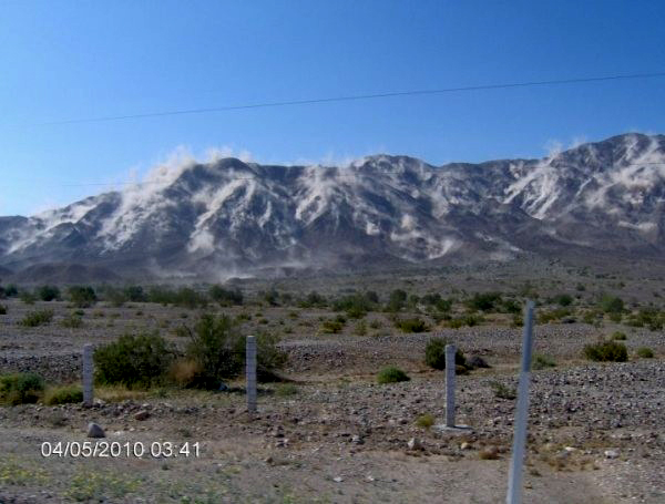 Dramatic Photos: Easter Quake Photos From Mexico 