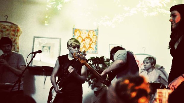 Candy Claws Deliver Sweet Show