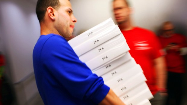 Apple Retail Employees Getting Raise