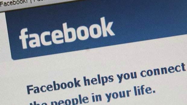 Man Sues Uncle Over Embarrassing FB Photos