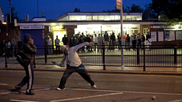 U.K. Prime Minister: Riot in London, Get Banned on Facebook
