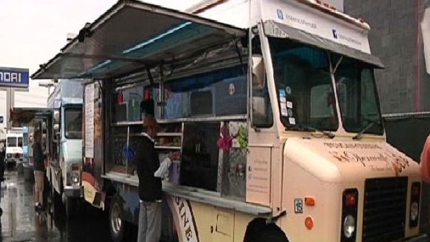 Food Trucks Celebrate O'Side Ban Lift With Gathering
