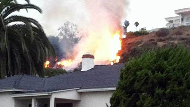 Fire Burns Near La Jolla Homes