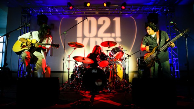 Los Lonely Boys in Good Company