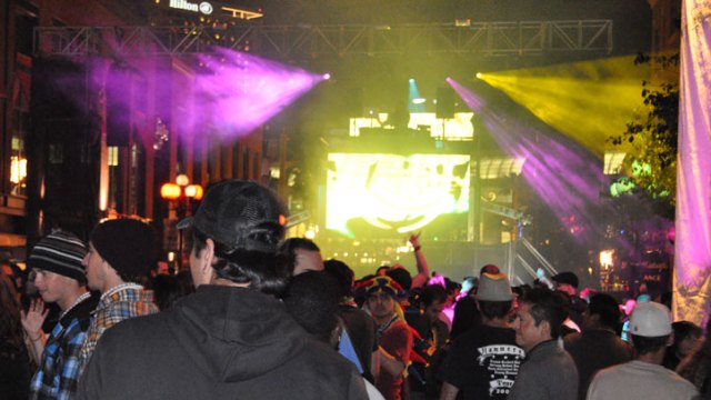 San Diego's Gaslamp Celebrates Mardi Gras