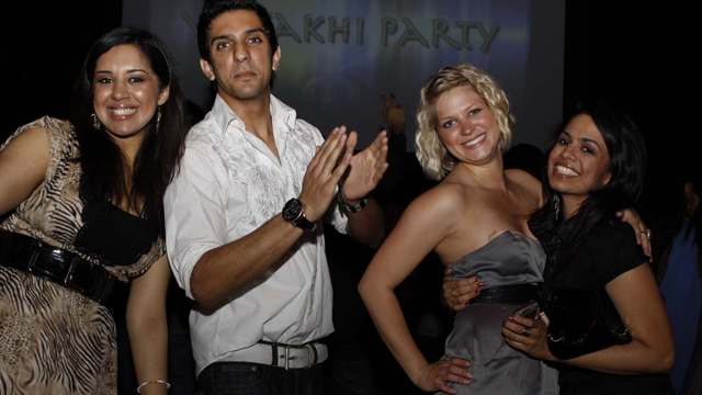 Hip-hop Meets Bhangra