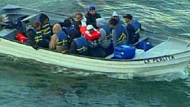 Panga Spotted Off Point Loma: Images