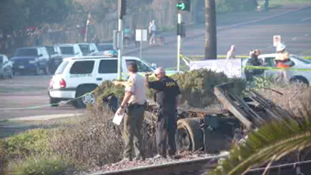 Train Slams Into Tow Truck, Kills Driver