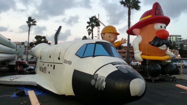 Balloons Prepared for Big Bay Parade