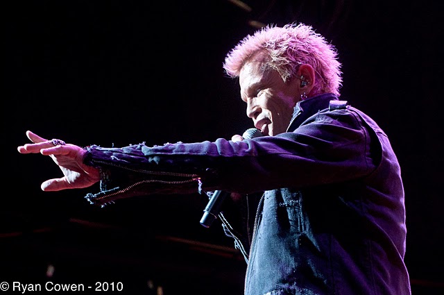 Screen Grabs: Billy Idol at House of Blues