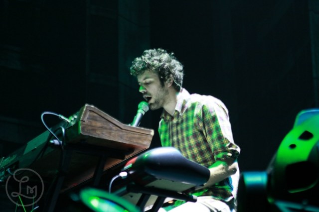 Passion Pit Opens for Muse