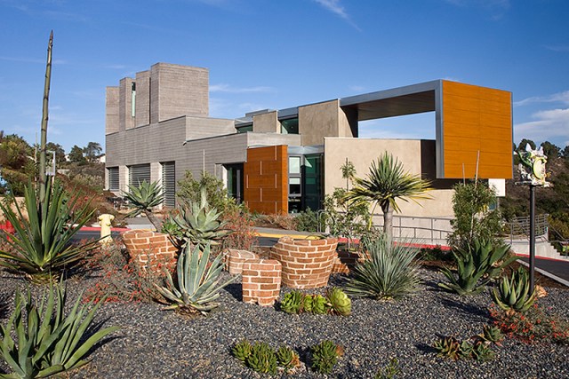 Best and the Worst in Local Architecture