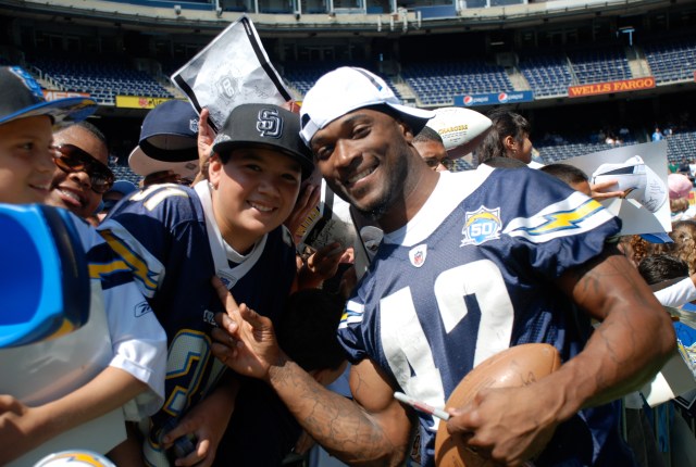 Chargers Fans Charge to Fanfest