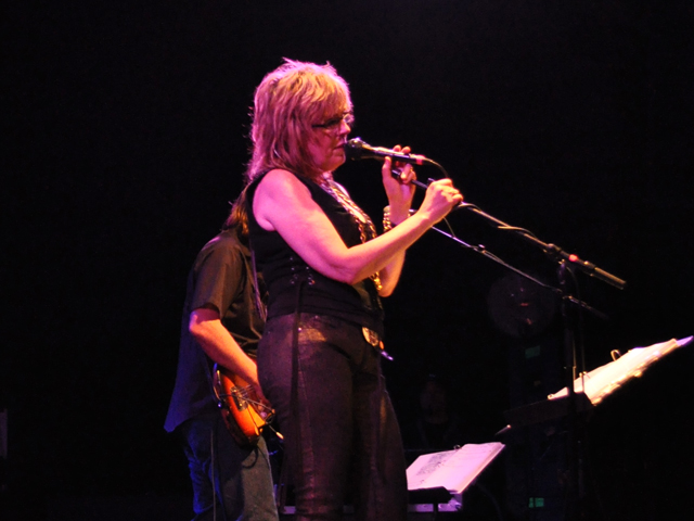 Screen Grabs: Lucinda Williams Headlines Humphreys Show