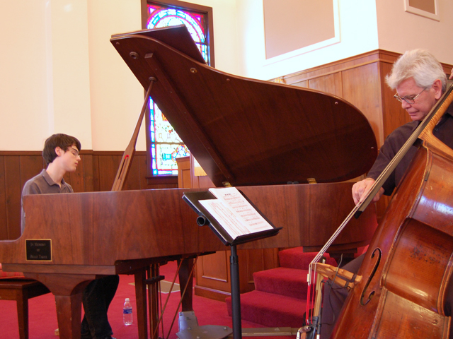 Jazz Prodigy Shows off His 'Black-Key Magic'