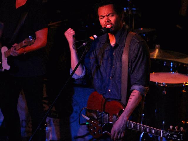 Screen Grabs: The Temper Trap