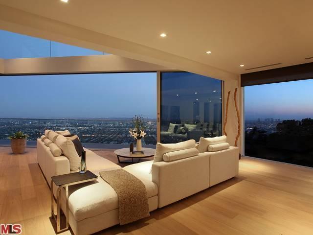 Live in Jason Shaw's Model Home 