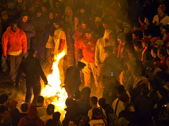 Philly Fans Celebrate in the Streets