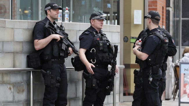 Manchester police fear second bomb made by Abedi