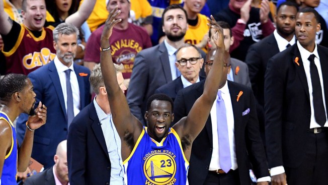 Draymond Green ejected, then referees switch call in freaky NBA Finals moment Draymond Green ejected, then referees switch call in freaky NBA Finals moment
