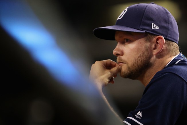 Manager fight breaks out between Dodgers' Dave Roberts, Padres' Andy Green Manager fight breaks out between Dodgers' Dave Roberts, Padres' Andy Green