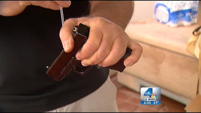 Hundreds of gun owners and gun seekers lined up at a gun show in Costa Mesa. Michelle Valles reports for the NBC4 News at 6 p.m. on Saturday, Jan. 26, 2013.