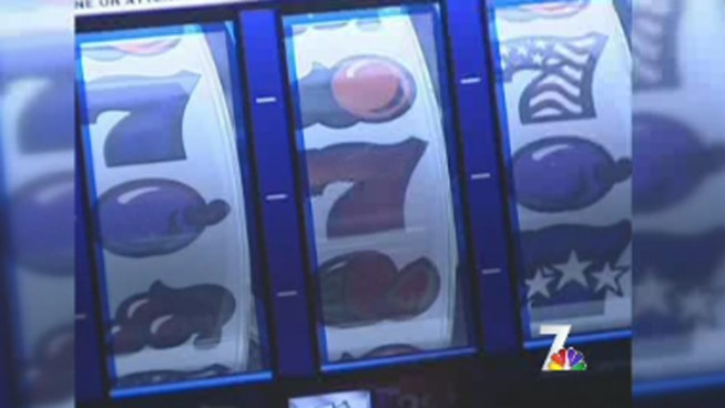 Local FBI investigators helped indict 14 suspects accused of stealing more than a million dollars from casinos in California and Nevada through a clever scheme. NBC 7's Tony Shin reports.