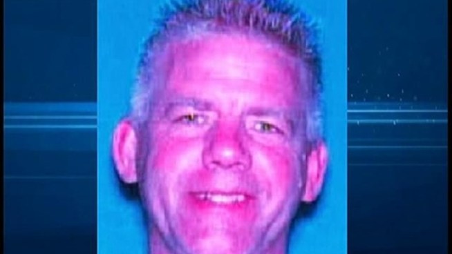 Officers in the Bay Area had asked Oceanside police to check out a rest stop because they'd been tracking Stephen Clark's cell phone and its signal brought them here. When officers got into the parking lot Clark jumped over a fence and started to run. Kelly McPherson reports.
