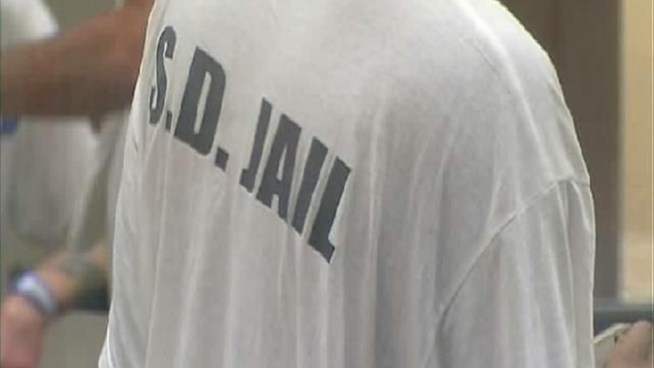 San Diego County's jails are granting early releases to dozens of 'low-risk' inmates on a daily basis, because of a new law that's downsizing the state's prison population. Gene Cubbison reports.
