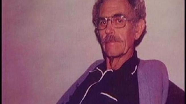 Twenty five years ago this week, Beatrice Turi learned her father Richard Finney, 75, had been stabbed to death dozens of times inside his Escondido apartment.  The killer is still unknown despite the efforts of detectives who classify the murder mystery as one of the top three unsolved crimes in Escondido history.  Tony Shin reports.
